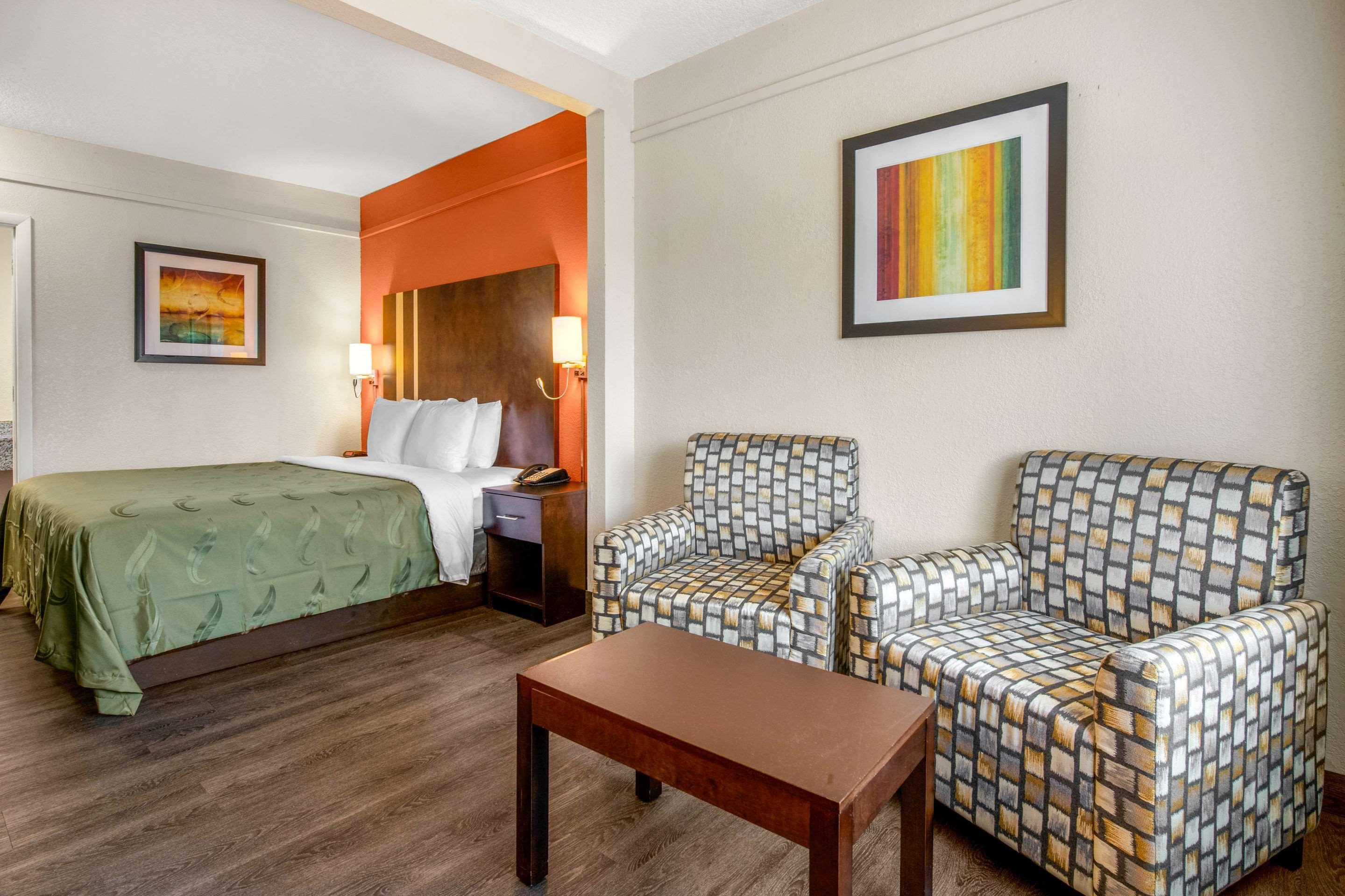 Quality Inn & Suites Jacksonville-Baymeadows Extérieur photo