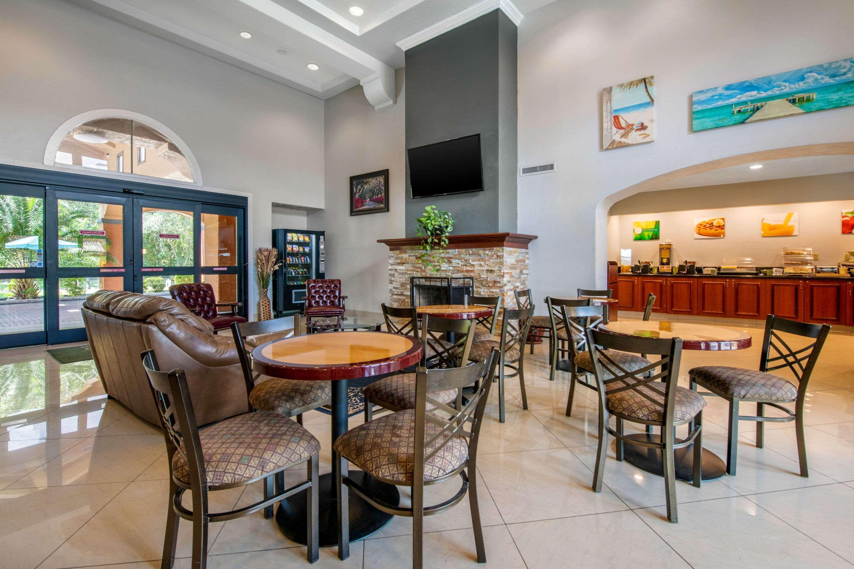 Quality Inn & Suites Jacksonville-Baymeadows Extérieur photo