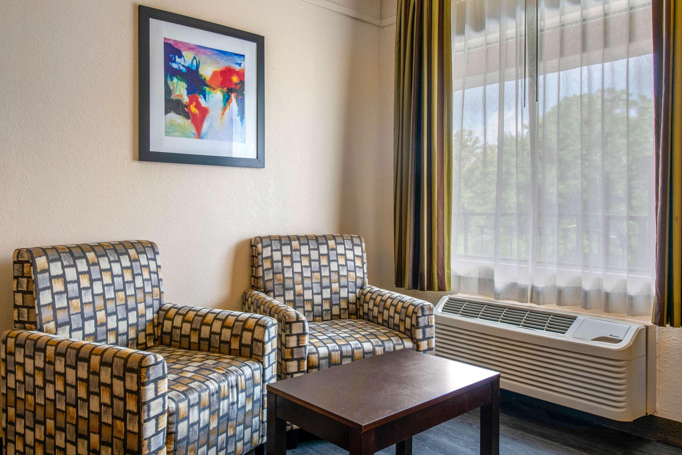 Quality Inn & Suites Jacksonville-Baymeadows Extérieur photo